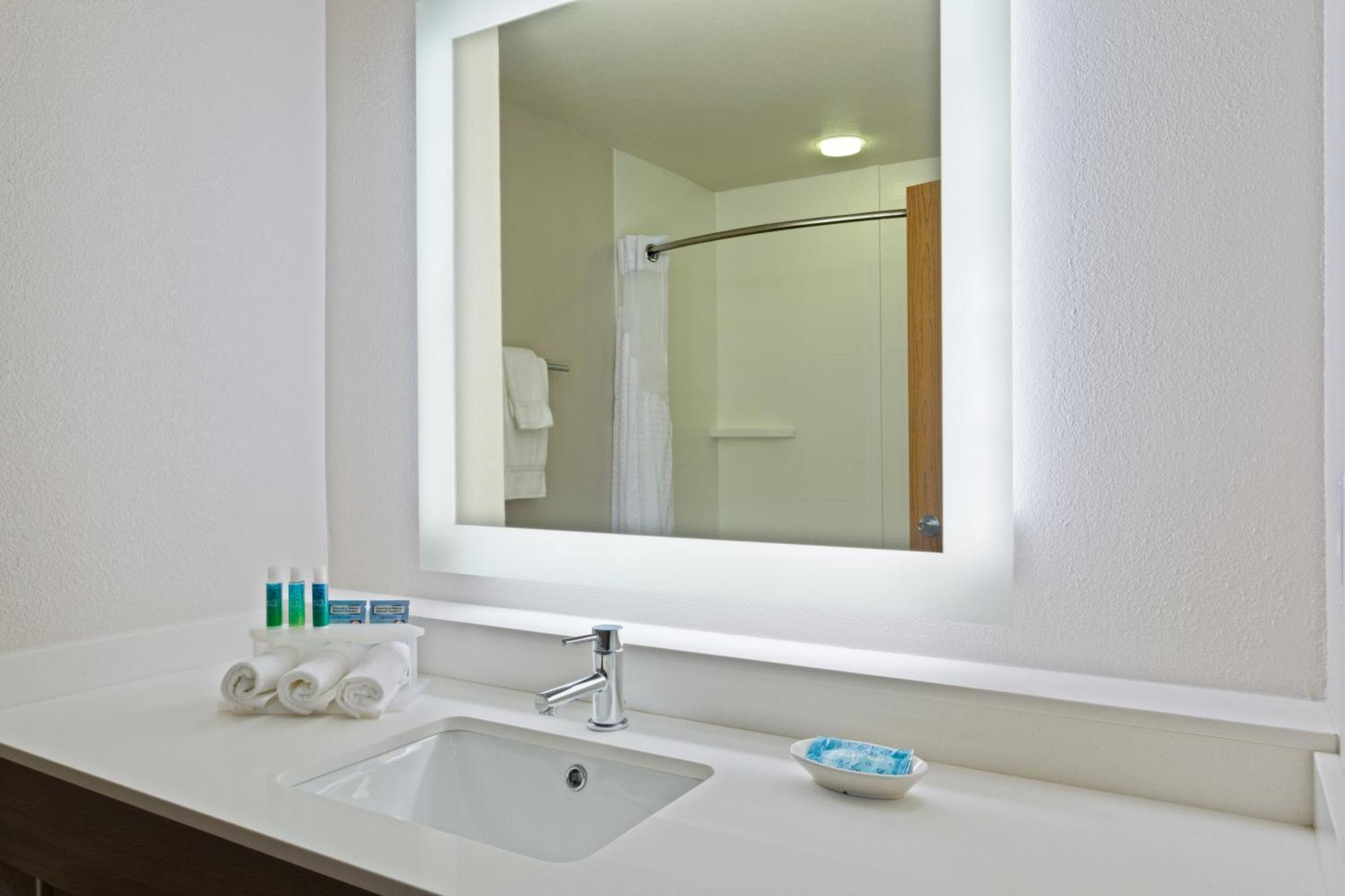 Holiday Inn Express & Suites Tavares By Ihg Extérieur photo