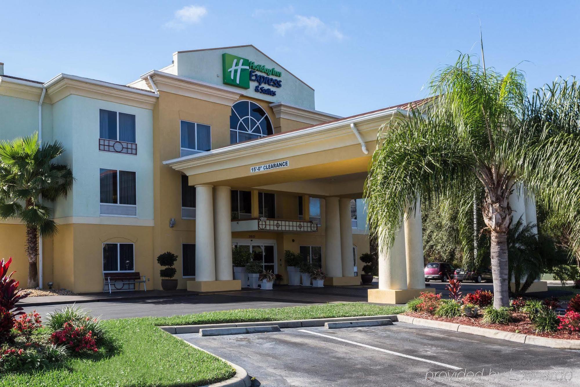 Holiday Inn Express & Suites Tavares By Ihg Extérieur photo