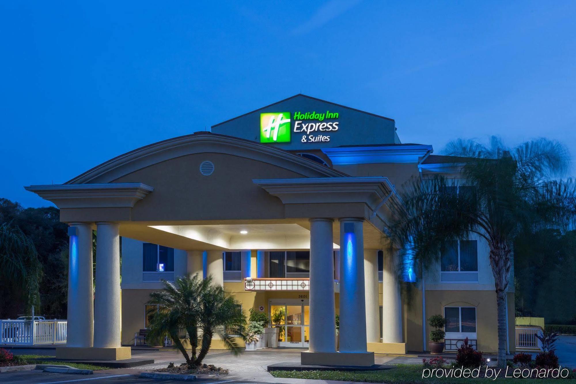 Holiday Inn Express & Suites Tavares By Ihg Extérieur photo