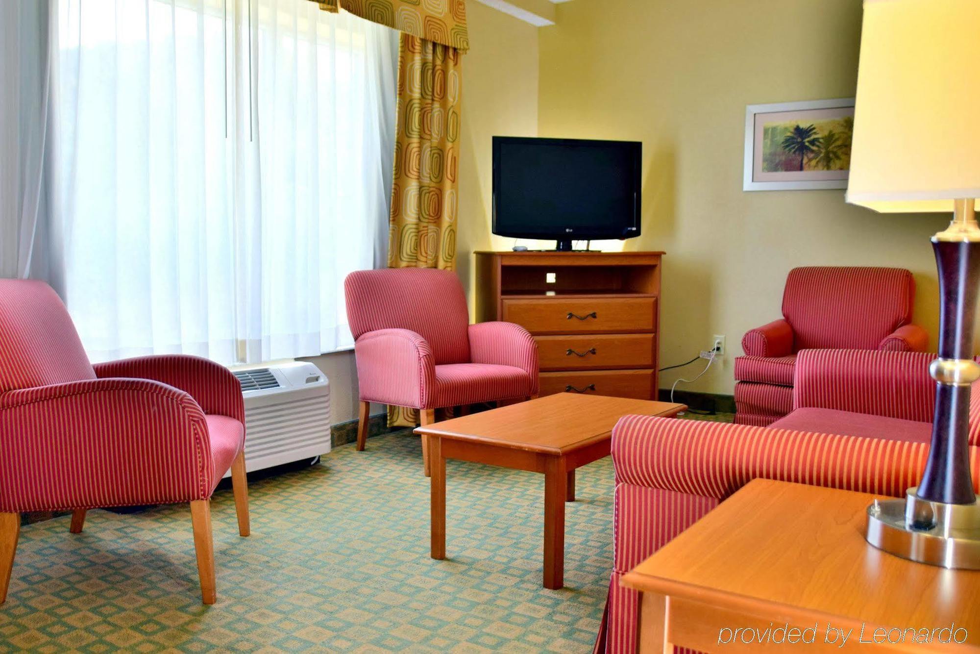 Holiday Inn Express & Suites Tavares By Ihg Extérieur photo