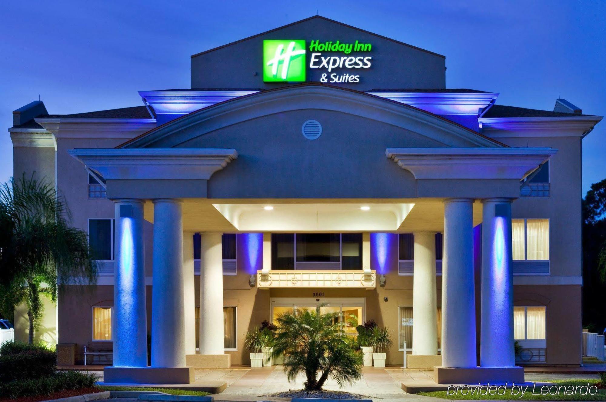 Holiday Inn Express & Suites Tavares By Ihg Extérieur photo
